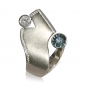 Preview: Ring aus der Kollektion "Queen of Wave" aus Platin mit Brillanten und pinkfarbenem Saphir