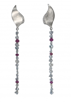 Collier Set "Talisman Diamond Eye" aus Akoya-Keshi Perlen, Rubinen, Brillant & Pink-Saphir
