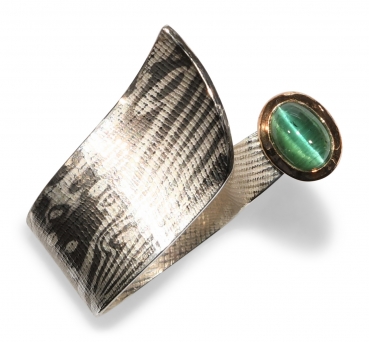 Ring aus Silber-Palladium mit Roségold und Turmalin-Katzenauge