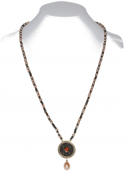 Collier "Talisman Fire" aus einer japanischen Münze, Spessartin Granat, Roségold, Süßwasserperlen, Pyrit und Citrin