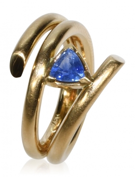Ring aus Gelbgold mit Tansanit