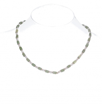 Collier aus Süßwasserperlen und Calcedon