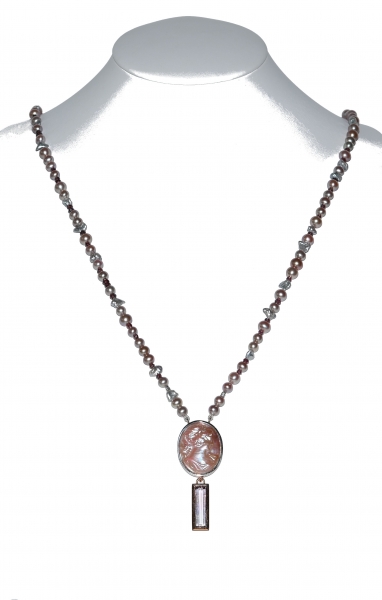 Halskette aus Süßwasserperlen, Akoya-Keshiperlen, Granat, Süßwasserperl-Gemme, Amethyst, Platin und Rotgold