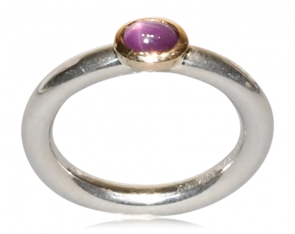 Ring aus Silber, Roségold und Sternrubin