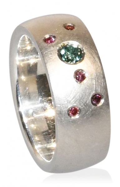 Ring aus Silber mit Turmalin und pinkfarbenen Brillanten