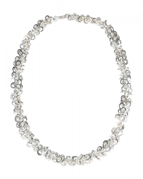 Kette aus Silberringen